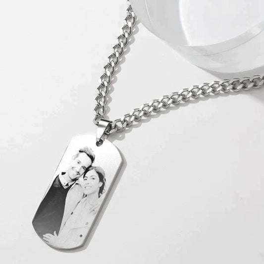 AUROLARAs benutzer definierte gravierte Halskette-"Abzeichen der Liebe"