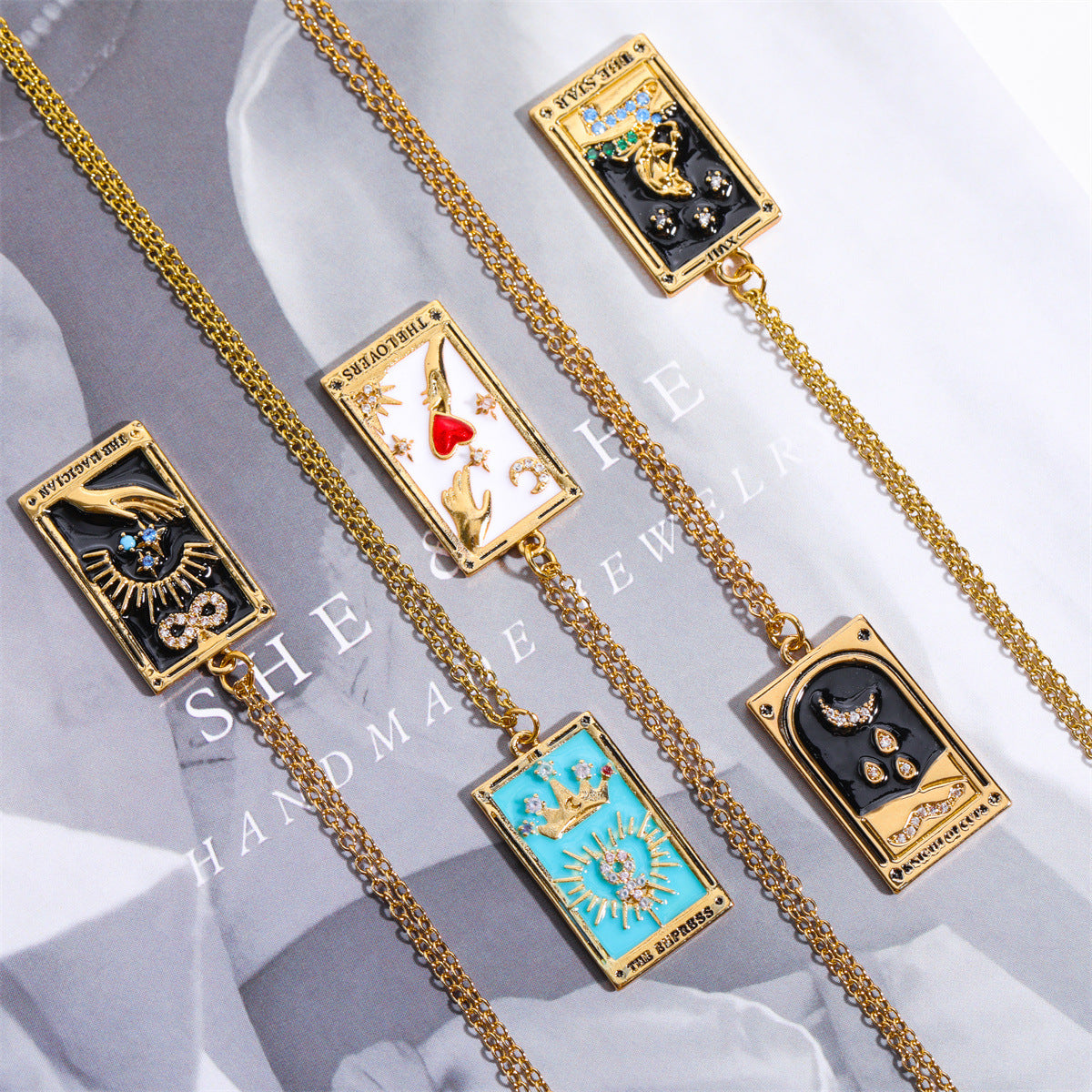 Collier carré TAROT